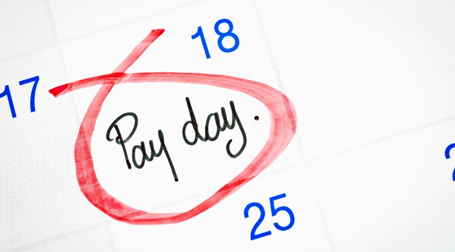 calendar with pay day circled